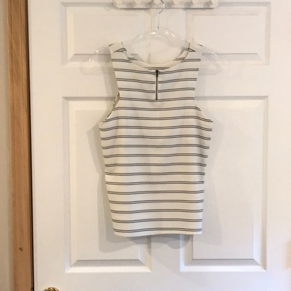 Sleeveless tank cream with black stripes - Picture 2 of 2